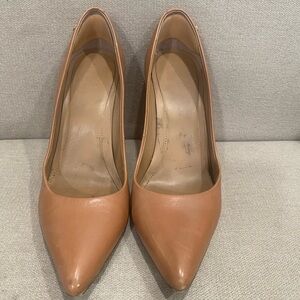 Elegant Tan Women's Pumps